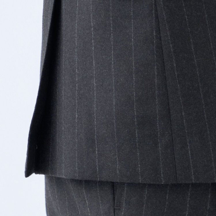 シルバーライン 【発送在庫あり】【CLASSICO TAPERED】【秋冬】6釦2掛けダブルスーツ 2タック/グレー×ストライプ/MARZOTTO/※裾上げ必要 グレー濃色