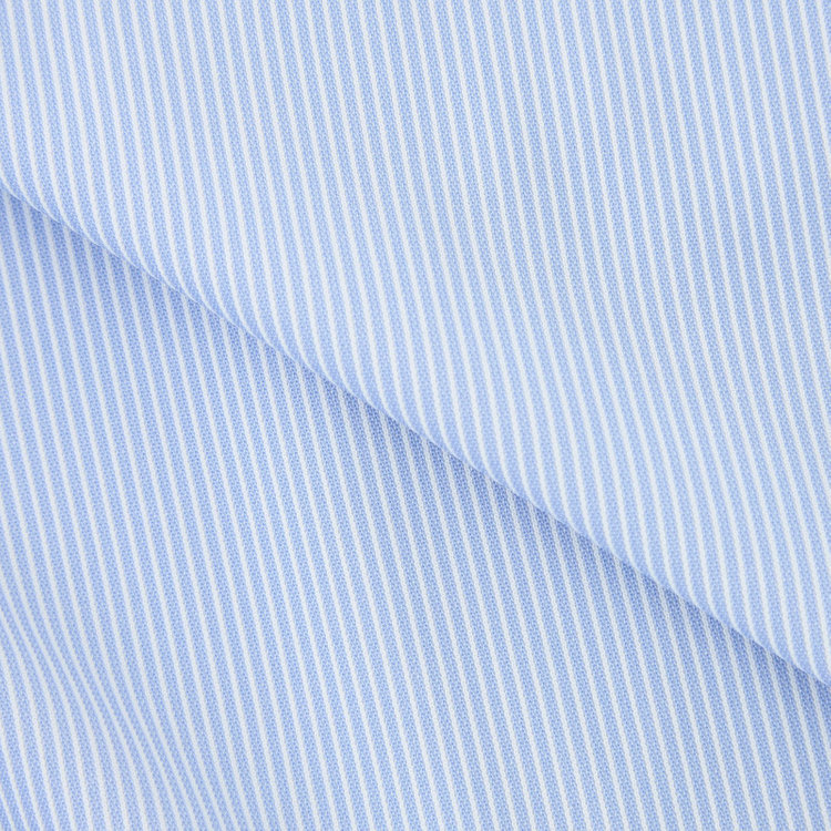 ブラックライン 【BLACK LINE/半袖】ホリゾンタルワイドワイシャツ/ブルー×ホワイトストライプ/襟裏別布/「氷撃」冷感PRINT「4S」スーパーノンアイロン・ストレッチ 青中間