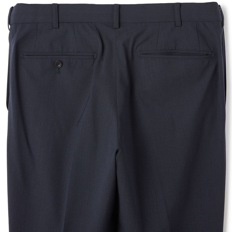 ブラックライン 【SLIM TAPERED_2】【春夏】2釦シングルスーツ 0タック/ネイビー×ヘアラインストライプ/ウエストシャーリング/4S SUSTAINABILITY&ECOLOGY FABRIC/ウォッシャブル/※パンツ裾上げ済仕様 紺中間