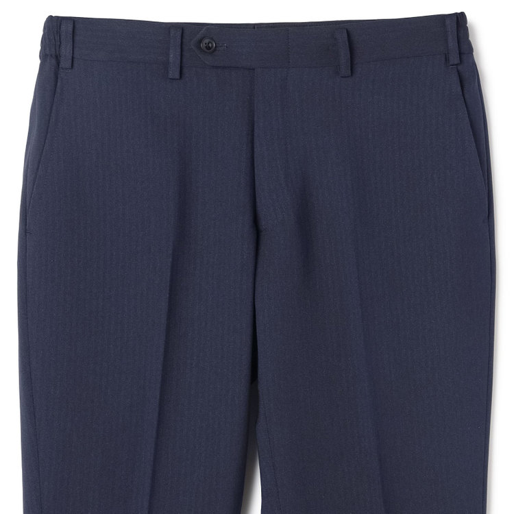 ブラックライン 【SLIM TAPERED_2】【年間】2釦シングルスリーピーススーツ 0タック/ネイビー×シャドーストライプ/ウエストシャーリング/4S SUSTAINABILITY&ECOLOGY FABRIC/リバーシブルベスト仕様（グレー）/※パンツ裾上げ済仕様 紺濃色