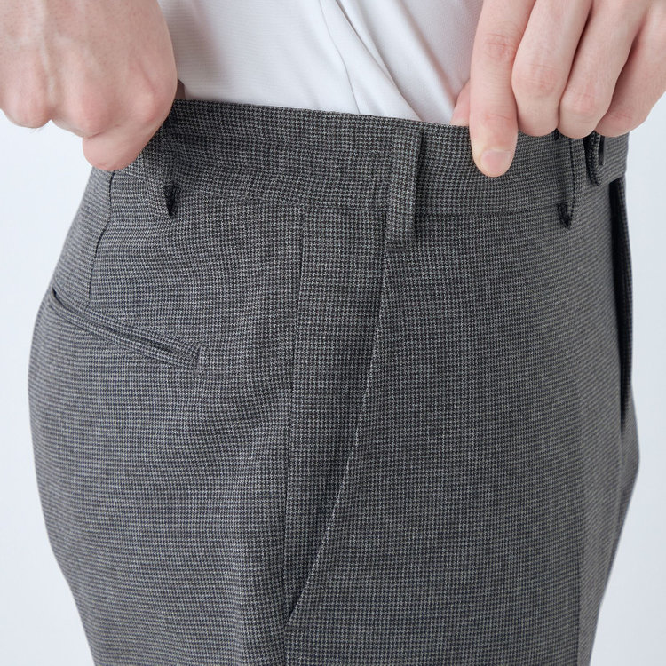 ブラックライン 【SLIM TAPERED_2】【春夏】2釦シングルスーツ 0タック/グレー&ブラック×ハウンドトゥース/ウエストシャーリング/4S SUSTAINABILITY&ECOLOGY FABRIC/※パンツ裾上げ済仕様 グレー濃色