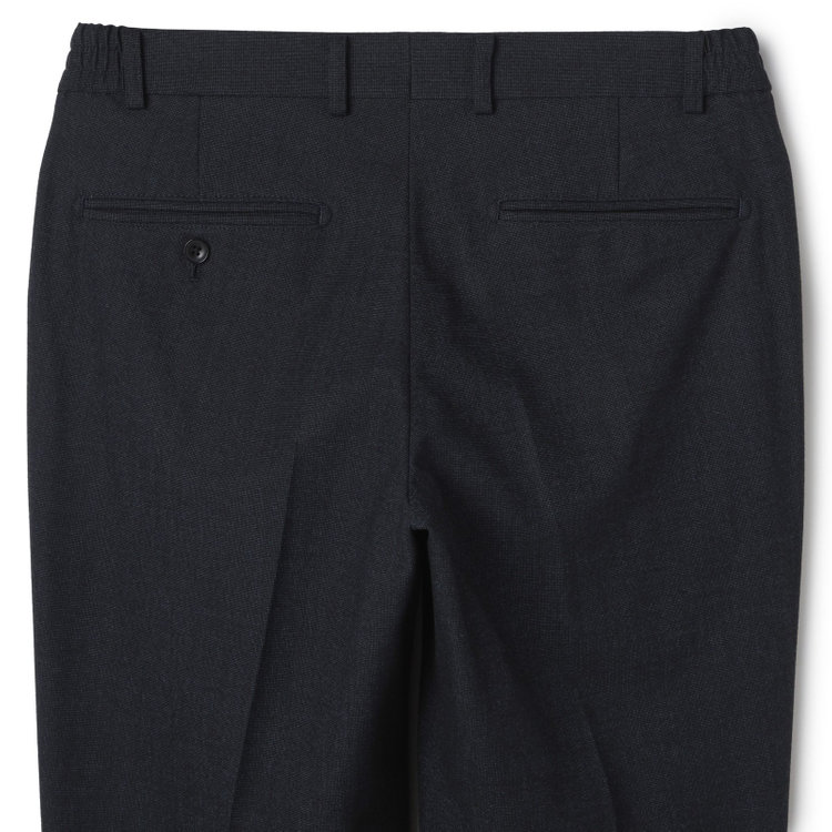 ブラックライン 【SLIM TAPERED_2】【秋冬】2釦シングルスリーピーススーツ 0タック/ネイビー/ウエストシャーリング/4S SUSTAINABILITY&ECOLOGY FABRIC/※パンツ裾上げ済仕様 紺濃色