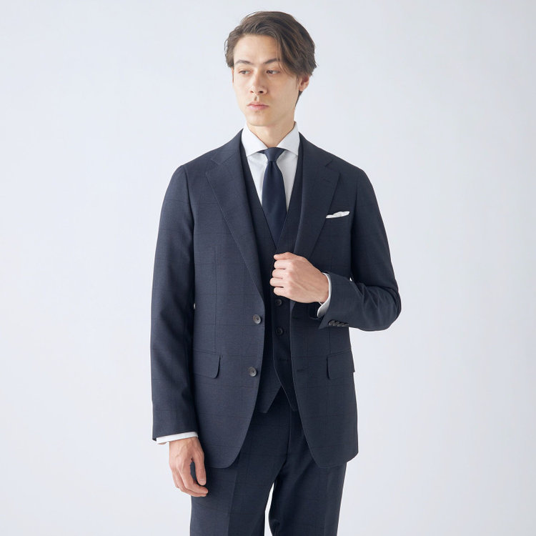 シルバーライン 【CLASSICO TAPERED】【春夏】2釦シングルスリーピーススーツ 1タック/ネイビー×ウィンドペン/ウエストムーブ/4S SUSTAINABILITY&ECOLOGY FABRIC/※パンツ裾上げ済仕様 紺濃色