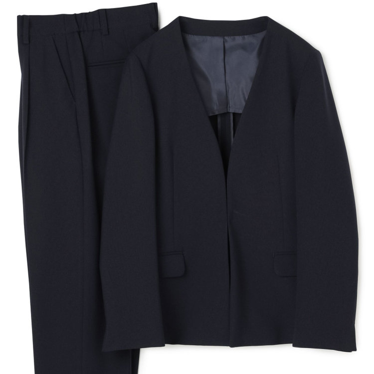 シルバーライン 【RELAX TAPERED】【年間】ノーカラー ホック留めパンツスーツ/ネイビー/ウエストシャーリング仕様/ウォッシャブル/※パンツ裾上げ済仕様 紺濃色