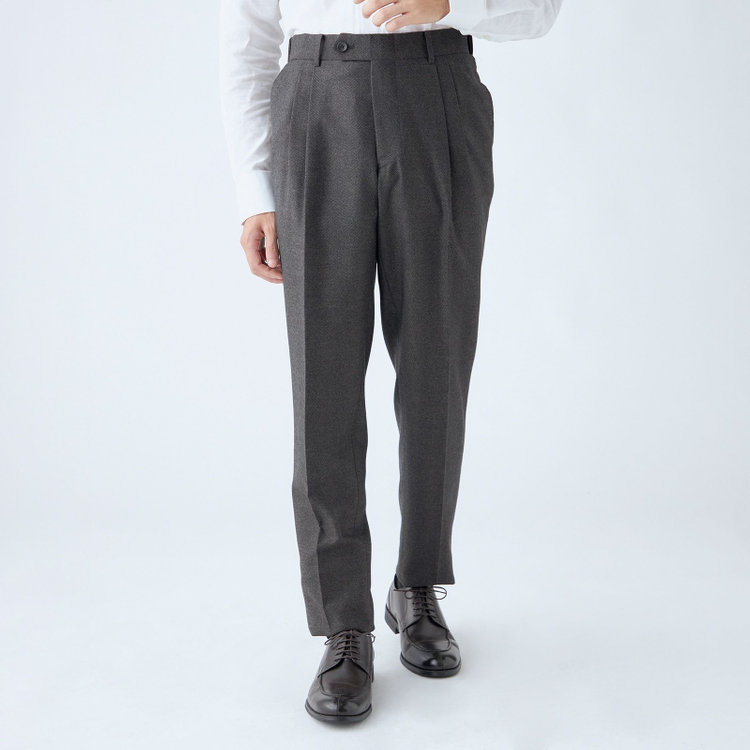 シルバーライン 【発送在庫あり】【CLASSICO TAPERED】【秋冬】3釦段返りシングルスーツ 2タック/グレー×ヘリンボーン/ウエストムーブ/MARZOTTO/※裾上げ必要 グレー濃色