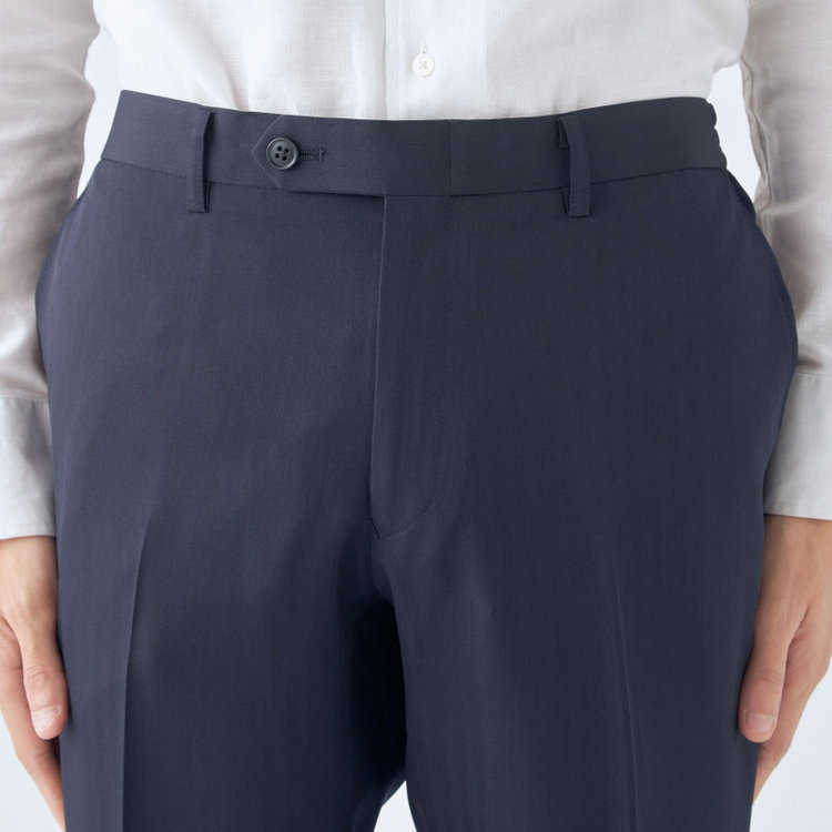 ブラックライン 【WEB限定】【発送在庫あり】【SLIM TAPERED】【年間】ウォッシャブル0タックテーパードパンツ/ネイビー×シャドーストライプ/ウエストシャーリング仕様/裾上げ済仕様 紺中間