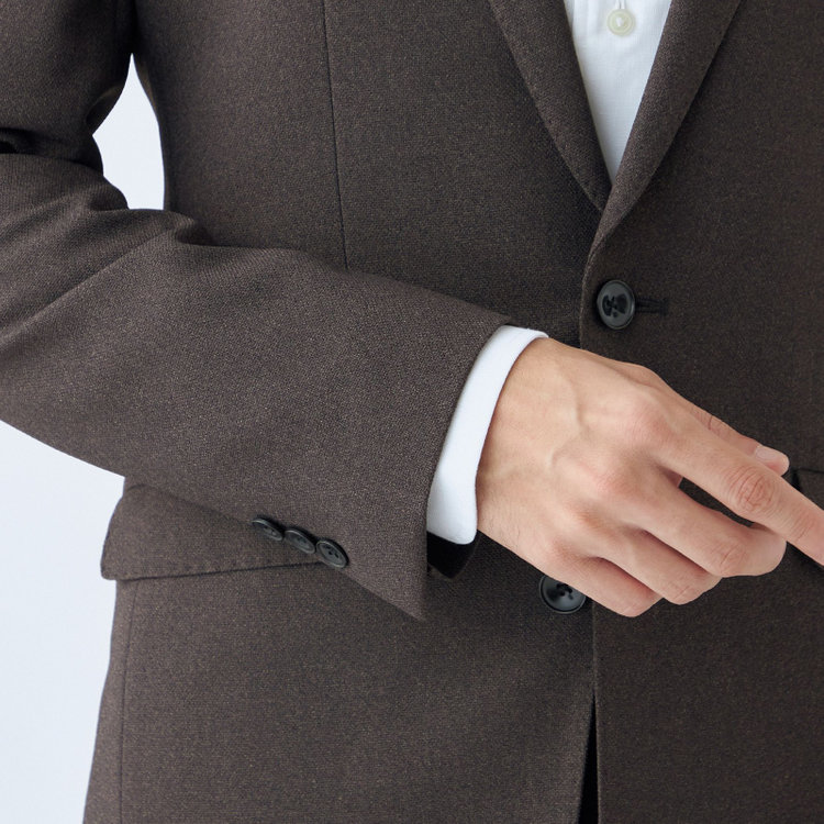 ブラックライン 【SLIM TAPERED_2】【年間】2釦シングルスーツ 0タック/ブラウン/ウエストシャーリング/4S SUSTAINABILITY&ECOLOGY FABRIC/ウォッシャブル/※パンツ裾上げ済仕様 茶中間
