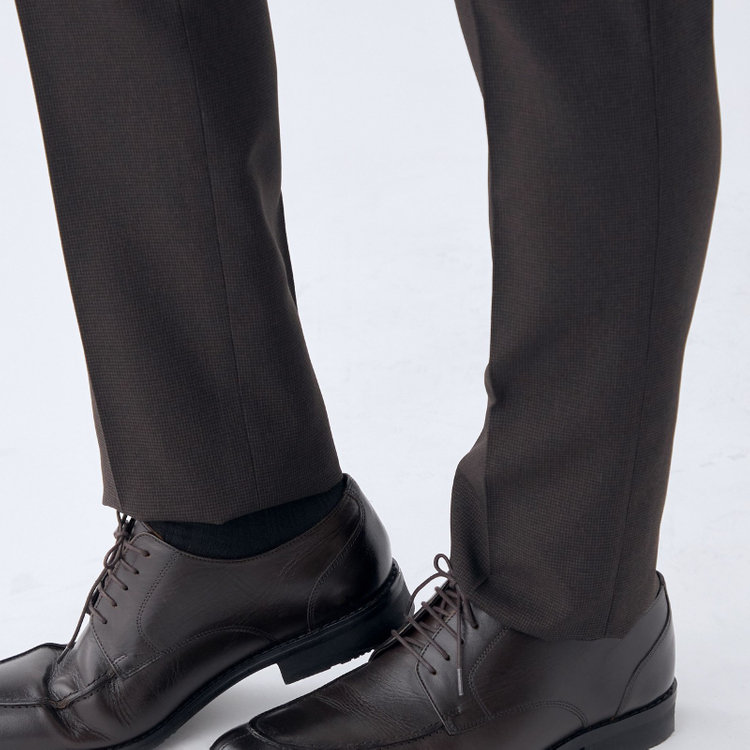 ブラックライン 【SLIM TAPERED】【春夏】0タックテーパードパンツ/ブラウン＆ブラック×ハウンドトゥース/ウエストムーブ/ウォッシャブル/4S SUSTAINABILITY&ECOLOGY FABRIC/※裾上げ必要 茶中間