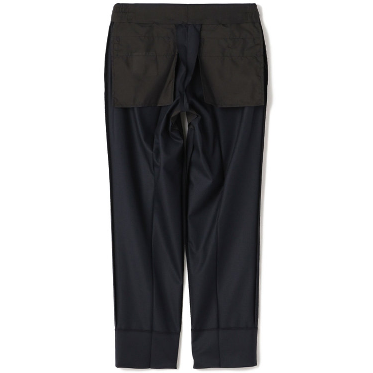 ブラックライン 【SLIM TAPERED_2】【年間】2釦シングルスリーピーススーツ 0タック/ネイビー/ウエストシャーリング/4S SUSTAINABILITY&ECOLOGY FABRIC/※パンツ裾上げ済仕様 紺濃色