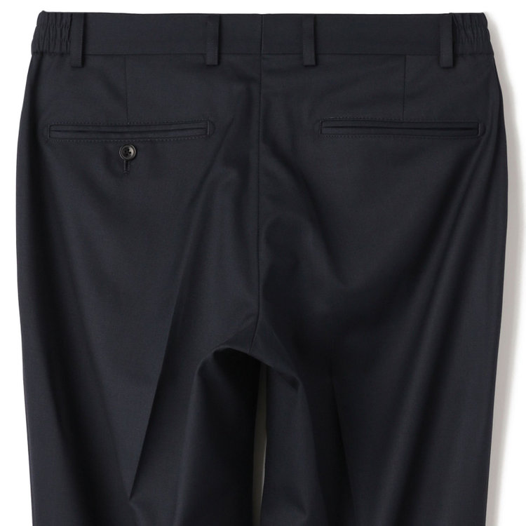 ブラックライン 【SLIM TAPERED_2】【年間】2釦シングルスリーピーススーツ 0タック/ネイビー/ウエストシャーリング/4S SUSTAINABILITY&ECOLOGY FABRIC/※パンツ裾上げ済仕様 紺濃色