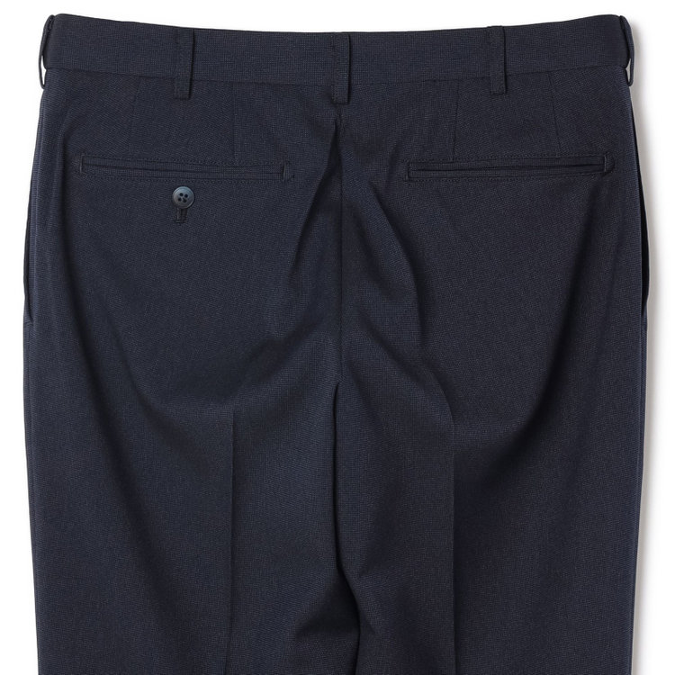 ブラックライン 【SLIM TAPERED】【年間】ポリエステル0タックテーパードパンツ/ネイビー/ウエストムーブ/ウォッシャブル/4S SUSTAINABILITY&ECOLOGY FABRIC/※裾上げ必要 紺中間