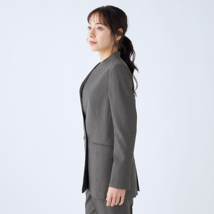 シルバーライン 【RELAX TAPERED】【年間】ノーカラー 2釦1掛け/ダブルパンツスーツ/グレー/ウエスト内側アジャスター/ウォッシャブル/Naturemier/※パンツ裾上げ済仕様 グレー濃色