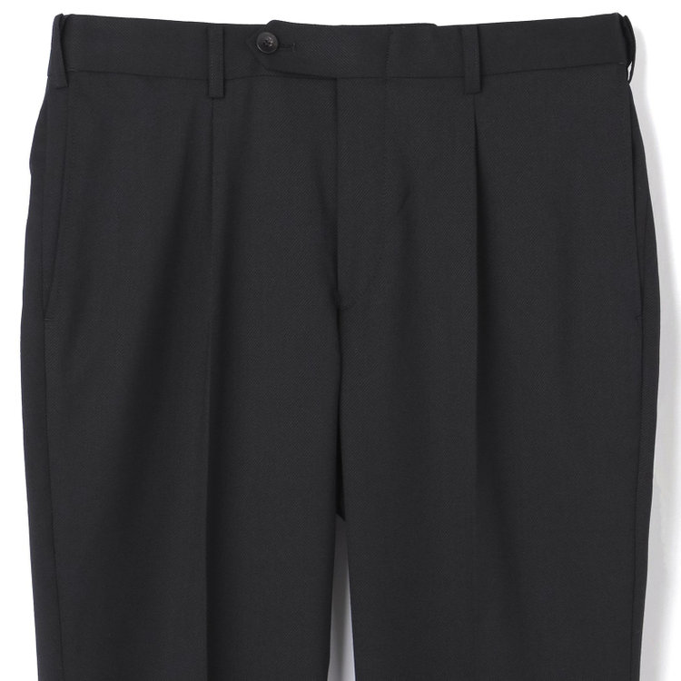 シルバーライン 【CLASSICO TAPERED】【年間】【結婚式対応可】2釦シングルフォーピーススーツ 1タック/ブラック＋コーディネートパンツグレー/両面ジレ/ウエストムーブ/4S SUSTAINABILITY&ECOLOGY FABRIC/※裾上げ必要 黒