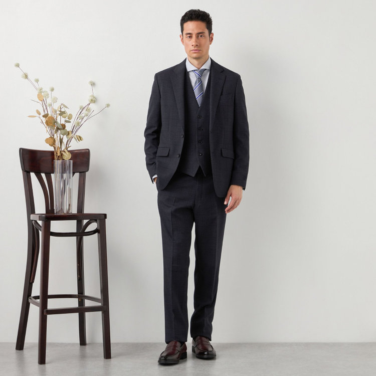 ブラックライン 【SLIM TAPERED】【秋冬】2釦シングルスリーピーススーツ 0タック/ネイビー×グレンチェック /ウエストムーブ/4S TAKE OUT SUITS / ※パンツ裾上げ済仕様 紺濃色
