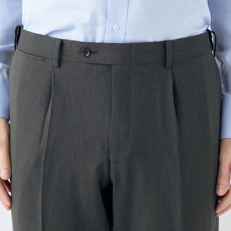 シルバーライン 【CLASSICO TAPERED】【春夏】1タックテーパードパンツ/カーキ/ウエストムーブ仕様/4S SUSTAINABILITY&ECOLOGY FABRIC/※裾上げ済仕様 緑濃色