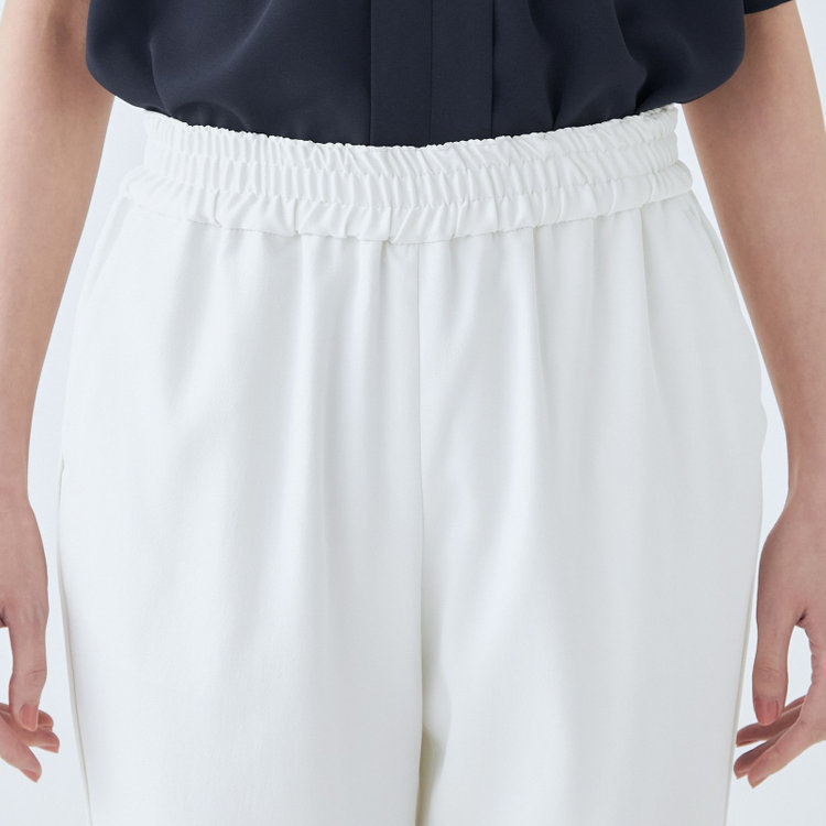 ブラックライン 【SL】【年間】イージーテーパードパンツ/ホワイト/ウエストフルシャーリング/裾上げ済仕様/ウォッシャブル ホワイト系(白)