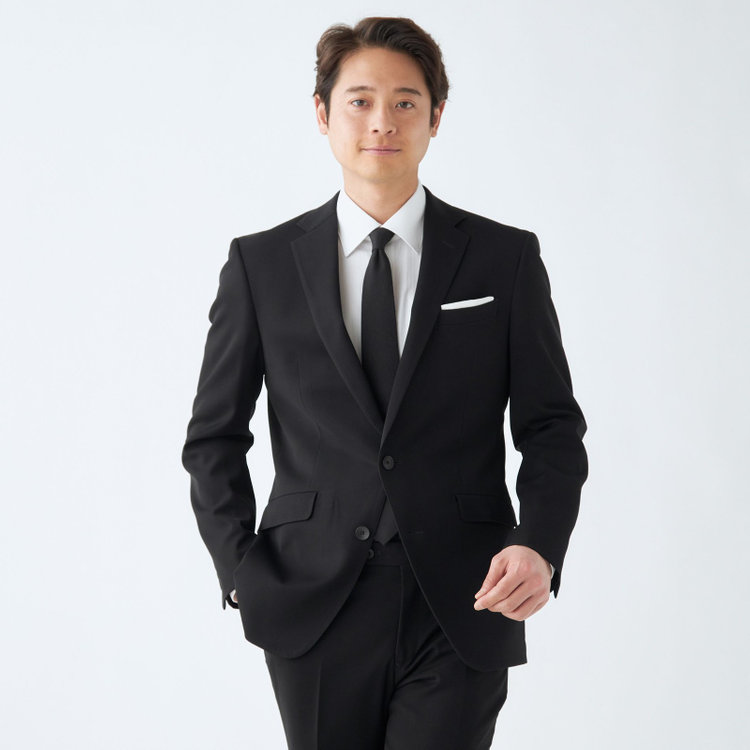 ブラックライン 【KSW】【年間】【フォーマル対応可】2釦シングルスーツ 0タック/ブラック×ソリッド/ウエストムーブ/4S/※パンツ裾上げ済仕様 黒