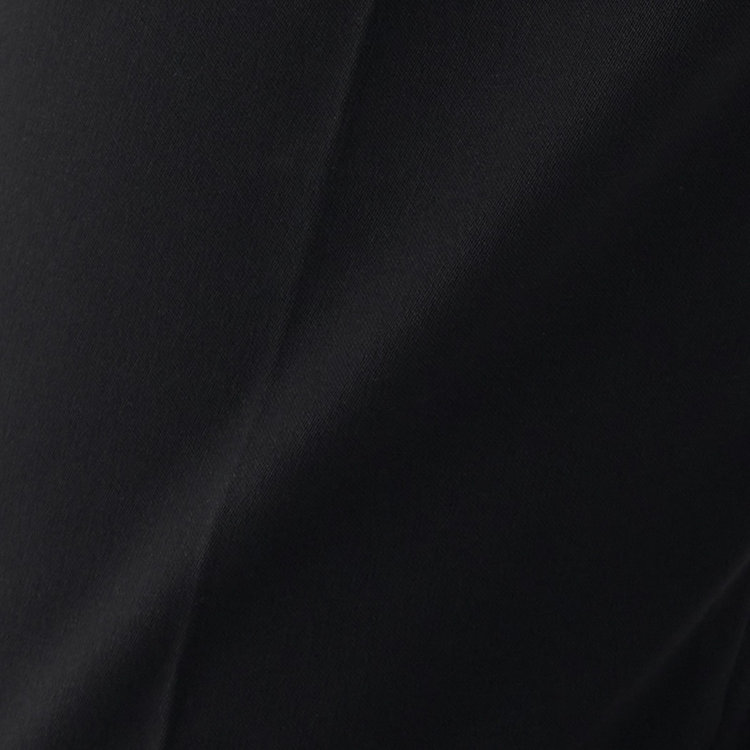 ブラックライン 【KSW】【年間】【フォーマル対応可】2釦シングルスーツ 0タック/ブラック×ソリッド/ウエストムーブ/4S/※パンツ裾上げ済仕様 黒