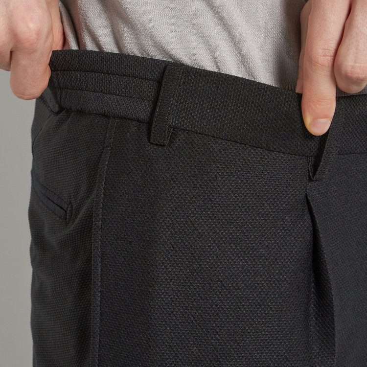シルバーライン 【CLASSICO TAPERED】【春夏】1タックテーパードパンツ/ブラック/ウエストシャーリング仕様/4S SUSTAINABILITY&ECOLOGY FABRIC/※裾直し必要 黒