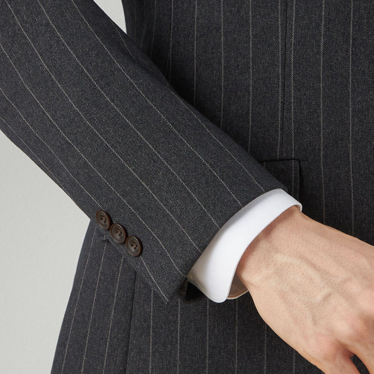 ブラックライン 【SLIM TAPERED_2】【秋冬】2釦シングルスリーピーススーツ 0タック/グレー×ストライプ/ウエストシャーリング/4S SUSTAINABILITY&ECOLOGY FABRIC/※パンツ裾上げ済仕様 グレー濃色