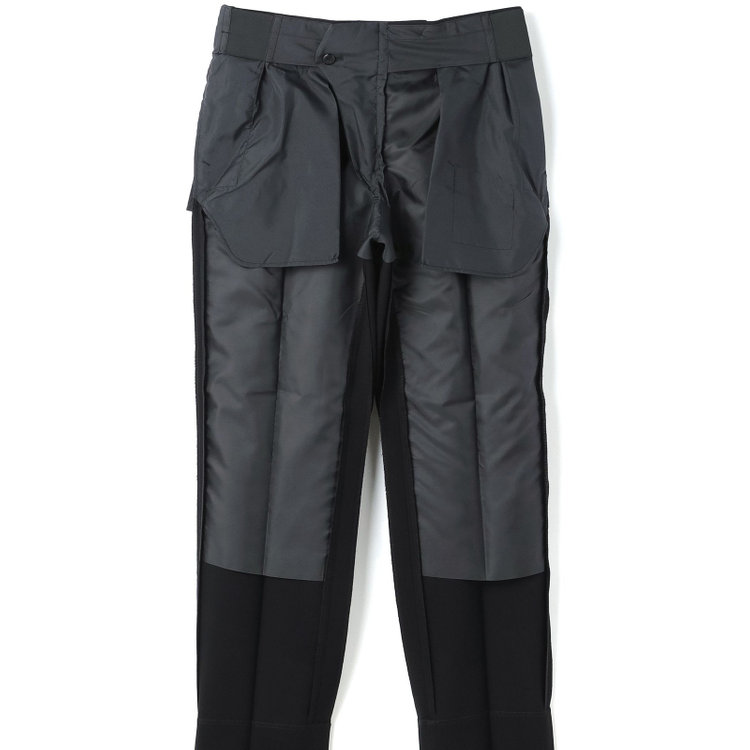 ブラックライン 【KSW】【年間】【フォーマル対応可】2釦シングルスーツ 0タック/ブラック×ソリッド/ウエストムーブ/4S/※パンツ裾上げ済仕様 黒