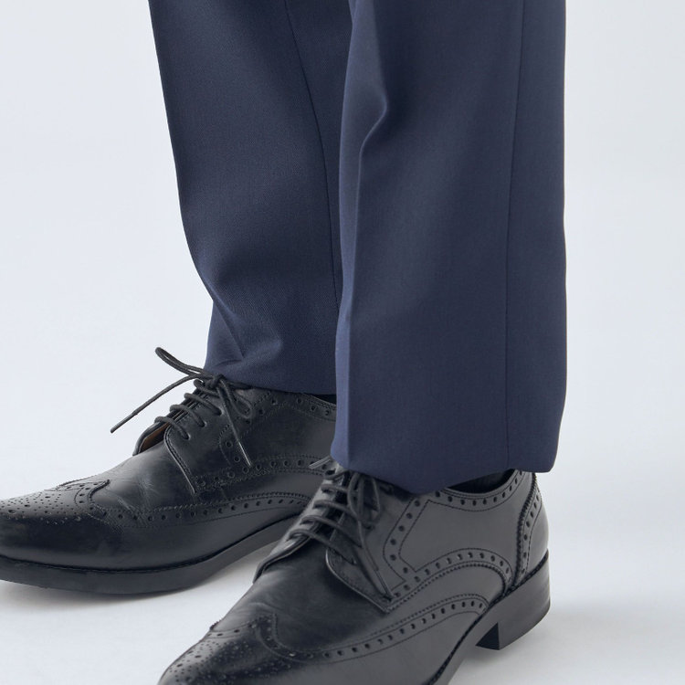 ブラックライン 【SLIM TAPERED】【年間】0タックテーパードパンツ/ネイビー×シャドーストライプ/ウエストムーブ/ウォッシャブル/4S SUSTAINABILITY&ECOLOGY FABRIC/※裾上げ必要 紺中間