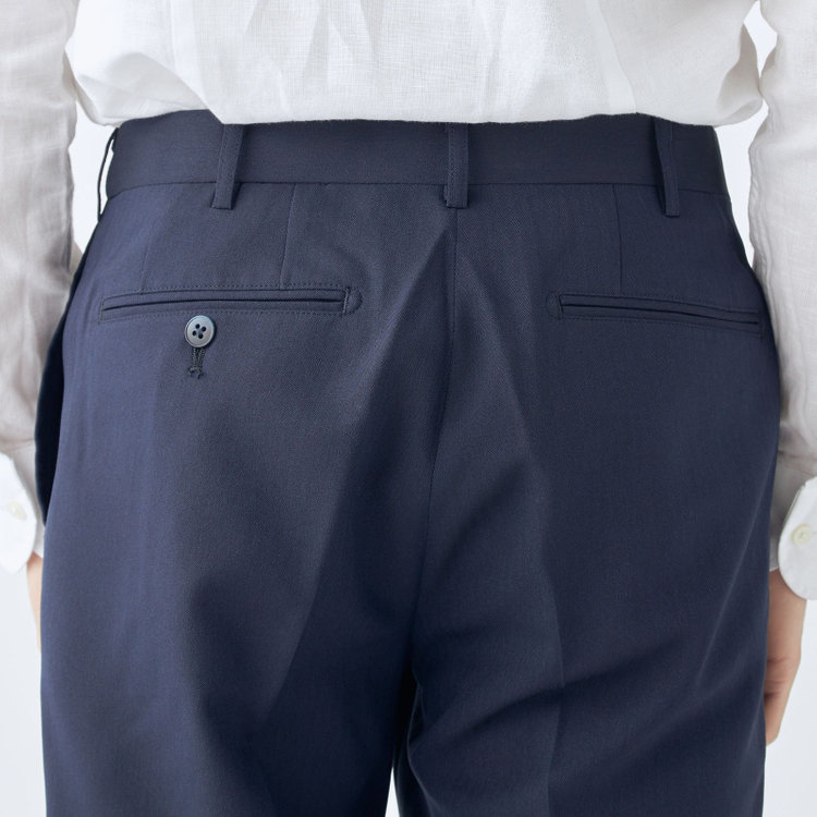 ブラックライン 【SLIM TAPERED】【年間】0タックテーパードパンツ/ネイビー×シャドーストライプ/ウエストムーブ/ウォッシャブル/4S SUSTAINABILITY&ECOLOGY FABRIC/※裾上げ必要 紺中間