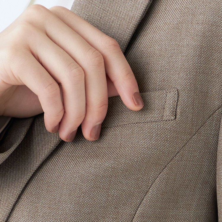 シルバーライン 【RELAX TAPERED_2】【秋冬】1釦シングルテーパードパンツスーツ/グレイッシュモカ/ウォッシャブル/4S SUSTAINABILITY&ECOLOGY FABRIC/※パンツ裾上げ済仕様 茶淡色