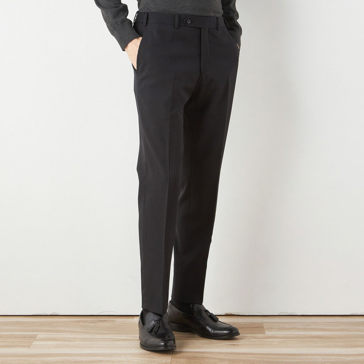 ブラックライン 【SLIM TAPERED_2】【年間】2釦シングルテーパードパンツスーツ 0タック/ブラック×シャドーストライプ/ウエストシャーリング/4S/※パンツ裾上げ済仕様 黒
