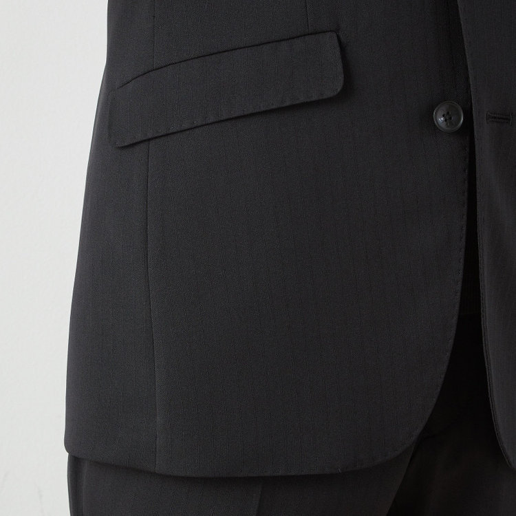 ブラックライン 【SLIM TAPERED_2】【年間】2釦シングルテーパードパンツスーツ 0タック/ブラック×シャドーストライプ/ウエストシャーリング/4S/※パンツ裾上げ済仕様 黒