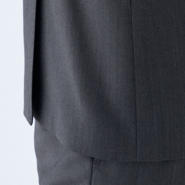 シルバーライン 【CLASSICO TAPERED】【年間】3釦段返りシングルスリーピーススーツ 2タック/グレー×ソリッド/NEW ZEALAND WOOL MIX/※裾上げ必要 グレー中間