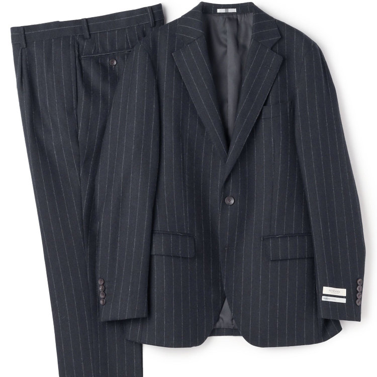 シルバーライン 【発送在庫あり】【CLASSICO TAPERED】【秋冬】2釦シングルスーツ 1タック/ネイビーストライプ/RE:NEWOOL/※裾上げ必要 紺中間