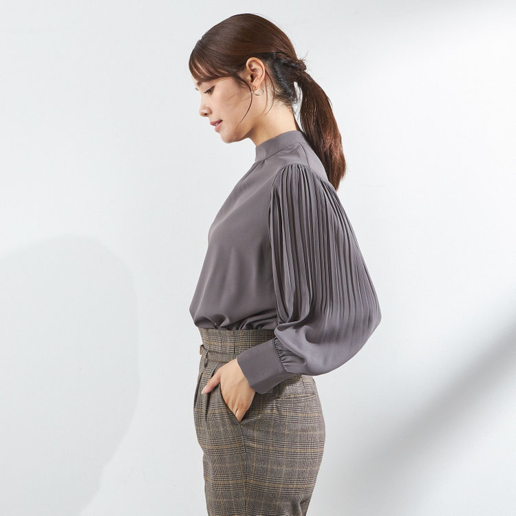 シルバーライン 【SL/長袖】ギャザーハイネックプルオーバー/グレー/「ウォッシャブル」「ストレッチ」「防シワ」「UV加工」「静電気防止」 グレー濃色