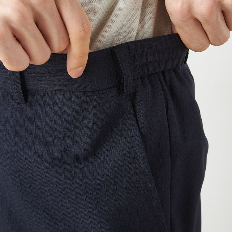 SUIT SELECT　アウトレット 【WEB限定/OUTLET/汚れ・キズ等有】【SLIM TAPERED_2】【年間】2釦シングルテーパードパンツスーツ 0タック/ネイビー×シャドーストライプ/ウエストシャーリング/4S/※パンツ裾上げ済仕様※ステッチほつれ 紺中間