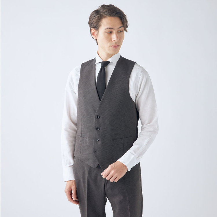 ブラックライン 【SLIM TAPERED_2】【年間】2釦シングルスリーピーススーツ 0タック/グレー/ウエストシャーリング/4S SUSTAINABILITY&ECOLOGY FABRIC/リバーシブルベスト仕様（ブラック）/※パンツ裾上げ済仕様 グレー濃色