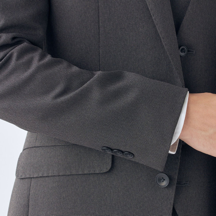 ブラックライン 【SLIM TAPERED_2】【年間】2釦シングルスリーピーススーツ 0タック/グレー/ウエストシャーリング/4S SUSTAINABILITY&ECOLOGY FABRIC/リバーシブルベスト仕様（ブラック）/※パンツ裾上げ済仕様 グレー濃色