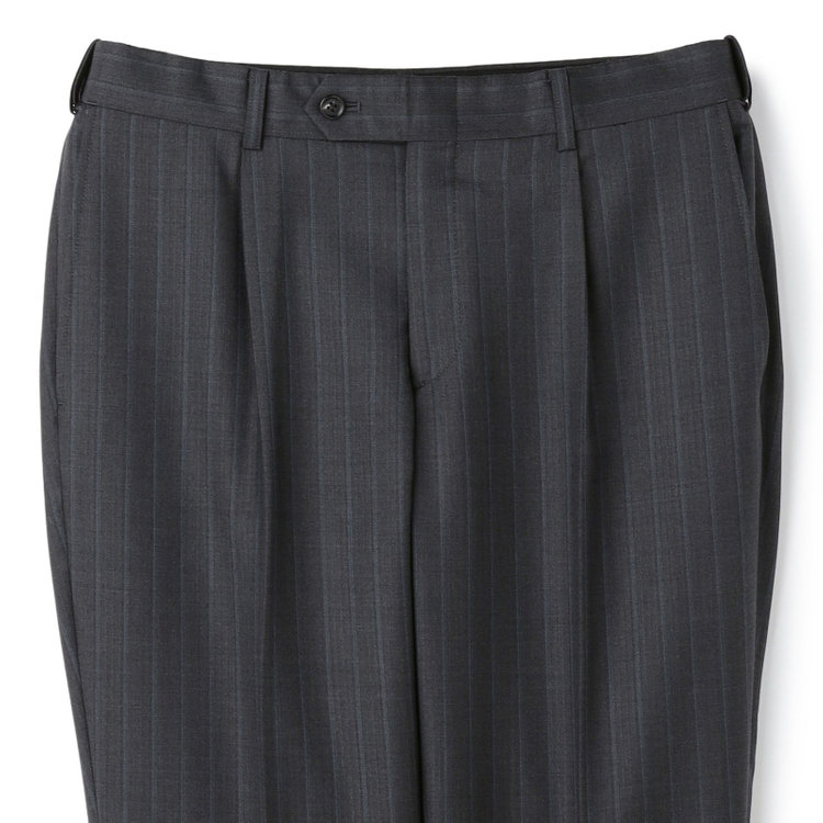 シルバーライン 【CLASSICO TAPERED】【秋冬】2釦シングルスーツ 1タック/グレー×ストライプ/ウエストムーブ/Ermenegildo Zegna TRAVELLER woven in italy/※裾上げ必要 グレー濃色