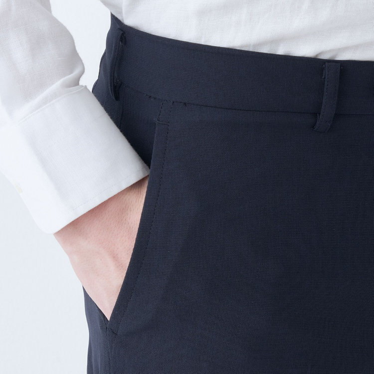 ブラックライン 【SLIM TAPERED】【春夏】0タックテーパードパンツ/ネイビー/ウォッシャブル/4S SUSTAINABILITY&ECOLOGY FABRIC/※裾上げ済み仕様 紺中間