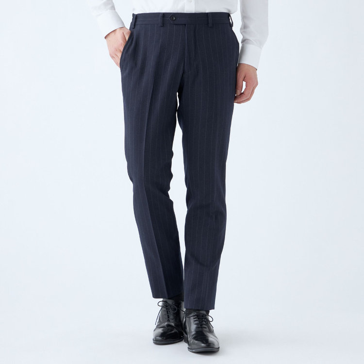 ブラックライン 【発送在庫あり】【SLIM TAPERED_2】【秋冬】2釦シングルスリーピーススーツ 0タック/ネイビー×ストライプ/ウエストシャーリング/4S SUSTAINABILITY&ECOLOGY FABRIC/※パンツ裾上げ済仕様 紺濃色