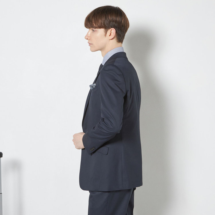 ブラックライン 【SLIM TAPERED_2】【年間】2釦シングルスリーピーススーツ 0タック/ネイビー/ウエストシャーリング/4S SUSTAINABILITY&ECOLOGY FABRIC/※パンツ裾上げ済仕様 紺濃色