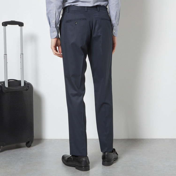 ブラックライン 【SLIM TAPERED_2】【年間】2釦シングルスリーピーススーツ 0タック/ネイビー/ウエストシャーリング/4S SUSTAINABILITY&ECOLOGY FABRIC/※パンツ裾上げ済仕様 紺濃色