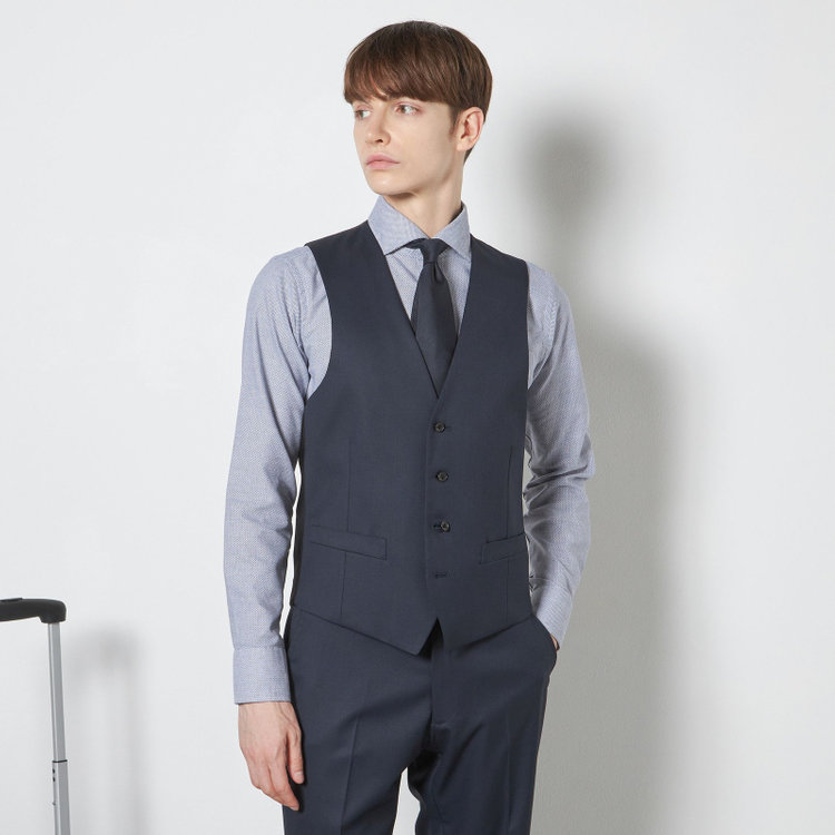 ブラックライン 【SLIM TAPERED_2】【年間】2釦シングルスリーピーススーツ 0タック/ネイビー/ウエストシャーリング/4S SUSTAINABILITY&ECOLOGY FABRIC/※パンツ裾上げ済仕様 紺濃色