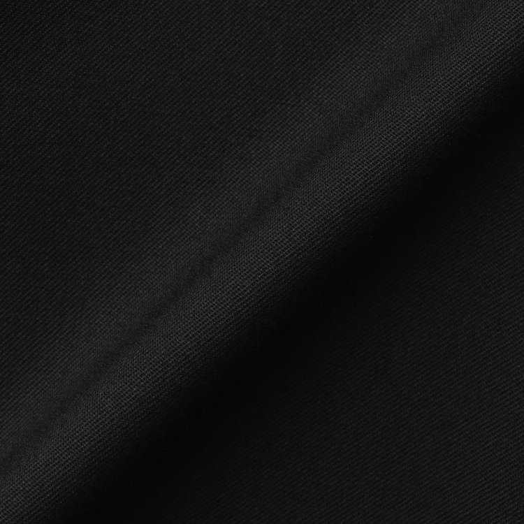 ブラックライン 【SLIM TAPERED_2】【年間】2釦シングルスリーピーススーツ 0タック/ブラック/ウエストシャーリング/4S SUSTAINABILITY&ECOLOGY FABRIC/※パンツ裾上げ済仕様 黒
