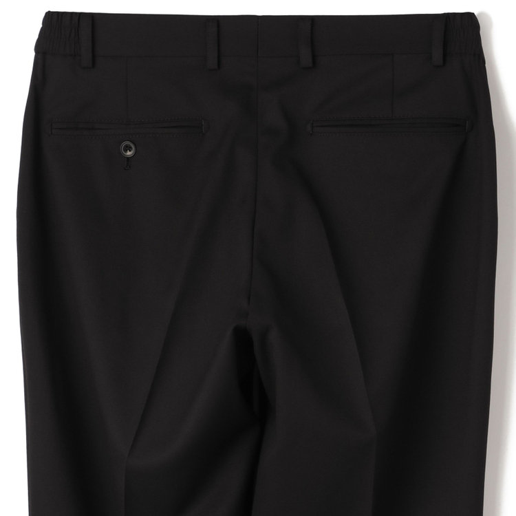 ブラックライン 【SLIM TAPERED_2】【年間】2釦シングルスリーピーススーツ 0タック/ブラック/ウエストシャーリング/4S SUSTAINABILITY&ECOLOGY FABRIC/※パンツ裾上げ済仕様 黒