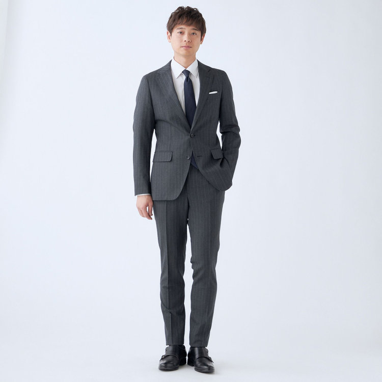 シルバーライン 【発送在庫あり】【CLASSICO TAPERED】【秋冬】2釦シングルスーツ 1タック/グレー×ストライプ/REDA ACTIVE/NEW ZEALAND MERINO/SHOWER CLEAN/※裾上げ必要 グレー濃色