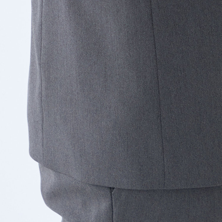 ブラックライン 【発送在庫あり】【SLIM TAPERED_2】【年間】2釦シングルスリーピーススーツ 0タック/グレー/4S/※パンツ裾上げ済仕様 グレー濃色