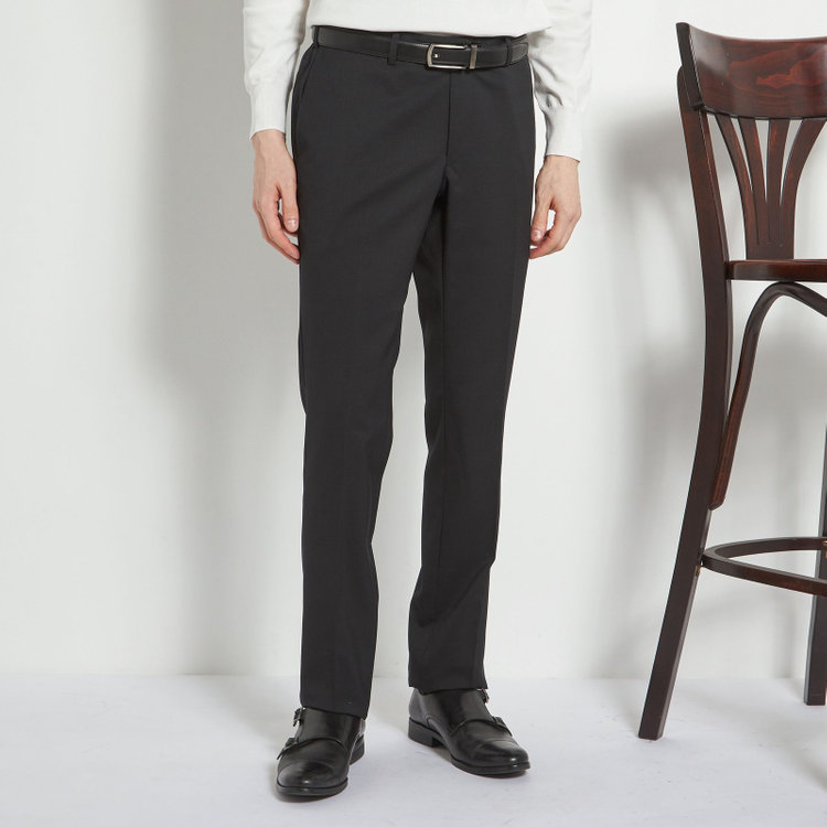 ブラックライン 【KSW】【年間】2釦シングルスーツ 0タック/ブラック/ウエストムーブ/ウォッシャブル/MOVING STRETCH/※裾上げ必要 黒