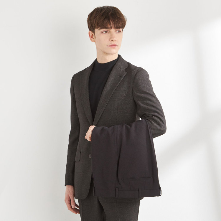 SLIM TAPERED_2】【年間】2釦シングルスリーピーススーツ 0タック