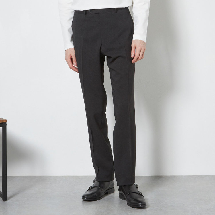 ブラックライン 【SLIM TAPERED】【春夏】0タックテーパードパンツ/ブラック×スラブ/ウエストムーブ/4S SUSTAINABILITY&ECOLOGY FABRIC「ウォッシャブル」「ストレッチ」/※裾直し必要 黒