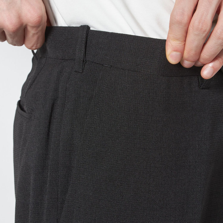 ブラックライン 【SLIM TAPERED】【春夏】0タックテーパードパンツ/ブラック×スラブ/ウエストムーブ/4S SUSTAINABILITY&ECOLOGY FABRIC「ウォッシャブル」「ストレッチ」/※裾直し必要 黒